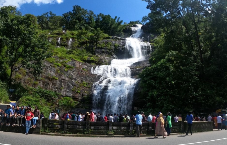 KOCHI TO MUNNAR