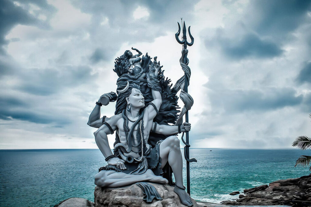 ARRIVE IN TRIVANDRUM